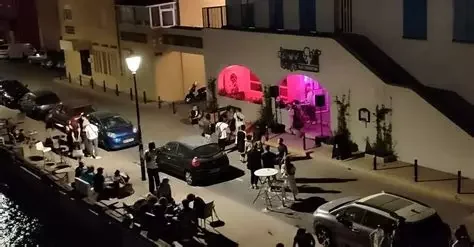Le Rallumeur d'étoiles, un café associatif unique et festif